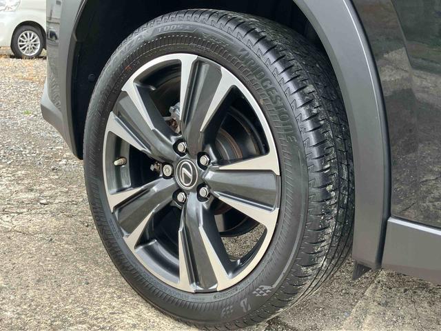 ＵＸＵＸ２５０ｈ　バージョンＬ２ＷＤ　ＣＶＴ　ハイブリッド　シートヒーター　シートエアコン　バックカメラ　サンルーフ　ナビ付き　ドライブレコーダー　プッシュボタンスタート　ＥＴＣ付き（福島県）の中古車