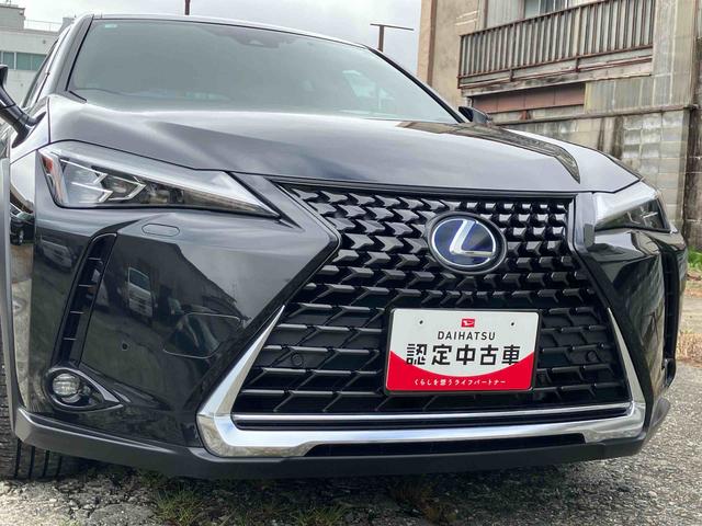 ＵＸＵＸ２５０ｈ　バージョンＬ２ＷＤ　ＣＶＴ　ハイブリッド　シートヒーター　シートエアコン　バックカメラ　サンルーフ　ナビ付き　ドライブレコーダー　プッシュボタンスタート　ＥＴＣ付き（福島県）の中古車