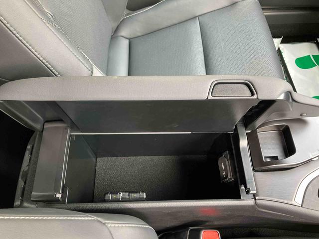 ＵＸＵＸ２５０ｈ　バージョンＬ２ＷＤ　ＣＶＴ　ハイブリッド　シートヒーター　シートエアコン　バックカメラ　サンルーフ　ナビ付き　ドライブレコーダー　プッシュボタンスタート　ＥＴＣ付き（福島県）の中古車
