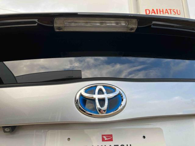 プリウスＰＨＶＳ２ＷＤ　ＣＶＴ　ハイブリッド　運転席・助手席シートヒーター　バックカメラ　ナビ付き　プッシュボタンスタート　運転席・助手席ＳＲＳエアバッグ（福島県）の中古車