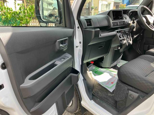 ハイゼットカーゴデッキバンＧ４ＷＤ　ＣＶＴ　スマートアシスト　スライドドア　運転席・助手席ＳＲＳエアバッグ　　アイドリングストップ　前席パワーウィンドウ　アイドリングストップ　プッシュボタンスタート（福島県）の中古車
