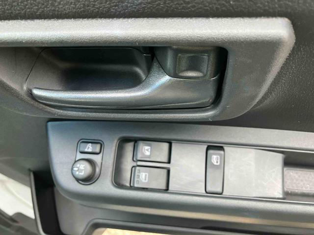 ハイゼットカーゴデッキバンＧ４ＷＤ　ＣＶＴ　スマートアシスト　スライドドア　運転席・助手席ＳＲＳエアバッグ　　アイドリングストップ　前席パワーウィンドウ　アイドリングストップ　プッシュボタンスタート（福島県）の中古車