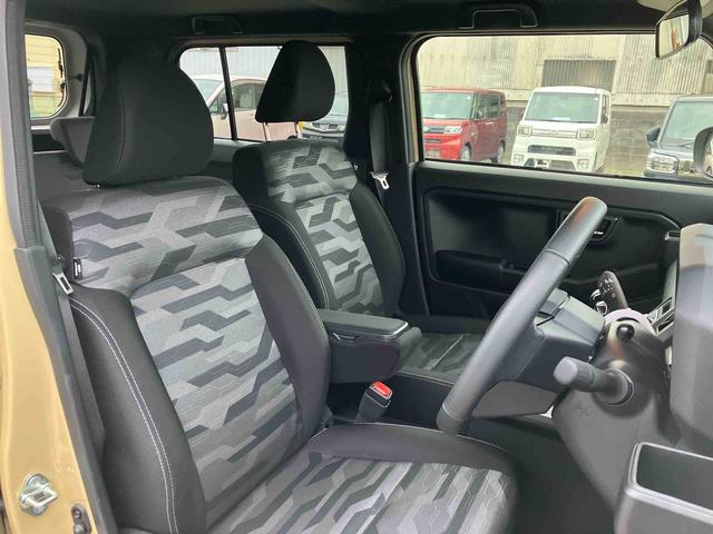 タフトＧターボ　クロムベンチャー２ＷＤ　ターボ　ＣＶＴ　スマートアシスト　　シートヒーター　電動パーキングブレーキ　オートホールド機能　プッシュボタンスタート　衝突警報機能　　アイドリングストップ　全車速追従機能付ＡＣＣ（福島県）の中古車