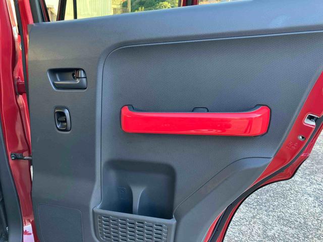 ハスラーJスタイル2WD プッシュボタンスタート 運転席・助手席SRSエアバッグ シートヒーター バックカメラ ナビつき アイドリングストップ フォグランプ(福島県)の中古車