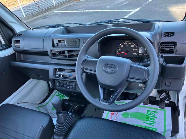 ハイゼットトラックスタンダード4WD スマートアシスト 5段MT アイドリングストップ 運転席・助手席SRSエアバッグ(福島県)の中古車