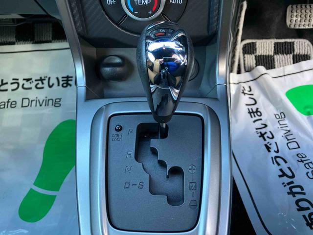 コペンローブ　Ｓオープンカー　２ＷＤ　ＣＶＴ　シートヒーター　ナビ付き　プッシュボタンスタート　運転席・助手席ＳＲＳエアバッグ　アイドリングストップ　フォグランプ（福島県）の中古車