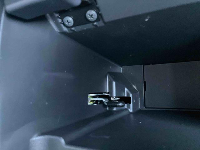 コペンローブ　Ｓオープンカー　２ＷＤ　ＣＶＴ　シートヒーター　ナビ付き　プッシュボタンスタート　運転席・助手席ＳＲＳエアバッグ　アイドリングストップ　フォグランプ（福島県）の中古車