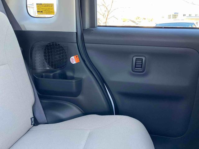 ムーヴキャンバスＧメイクアップリミテッド　ＳＡIII２ＷＤ　スマートアシスト　ＣＶＴ　ナビ付　ベンチシート　両側電動スライドドア　パノラマモニター　ＥＴＣ付き　ドライブレコーダー付き　フォグランプ　プッシュボタンスタート　衝突警報機能（福島県）の中古車