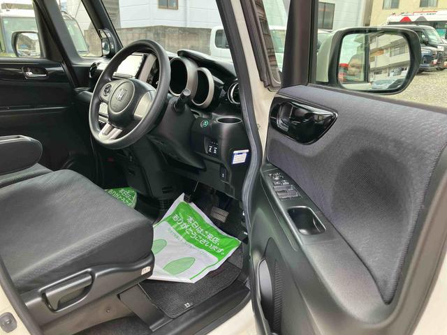 Ｎ−ＢＯＸカスタムＧ２ＷＤ　ＣＶＴ　両側スライドドア　ナビ付き　バックカメラ　フォグランプ　プッシュボタンスタート　ベンチシート　電動ドアミラー　運転席・助手席ＳＲＳエアバッグ（福島県）の中古車