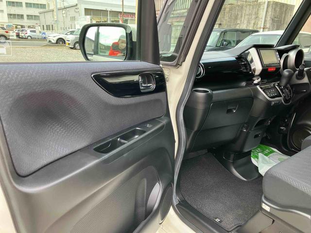 Ｎ−ＢＯＸカスタムＧ２ＷＤ　ＣＶＴ　両側スライドドア　ナビ付き　バックカメラ　フォグランプ　プッシュボタンスタート　ベンチシート　電動ドアミラー　運転席・助手席ＳＲＳエアバッグ（福島県）の中古車