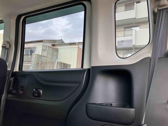 Ｎ−ＢＯＸカスタムＧ２ＷＤ　ＣＶＴ　両側スライドドア　ナビ付き　バックカメラ　フォグランプ　プッシュボタンスタート　ベンチシート　電動ドアミラー　運転席・助手席ＳＲＳエアバッグ（福島県）の中古車