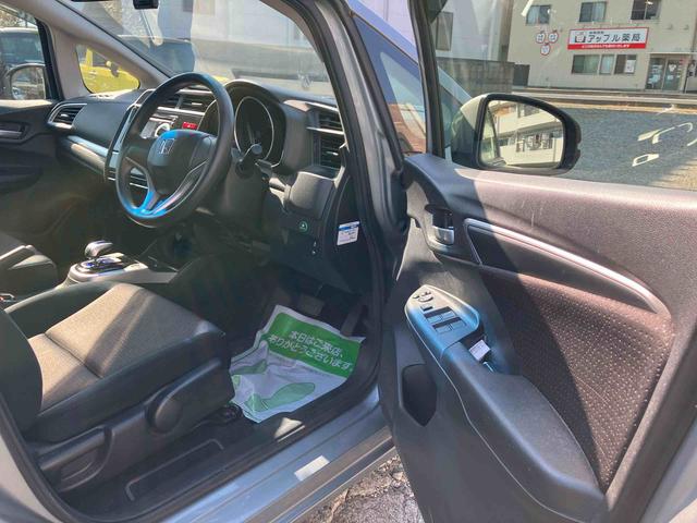 フィットハイブリッドＦパッケージ２ＷＤ　７段ＡＴ　ハイブリッド　ドライブレコーダー付き　ＥＴＣ付き　プッシュボタンスタート（福島県）の中古車