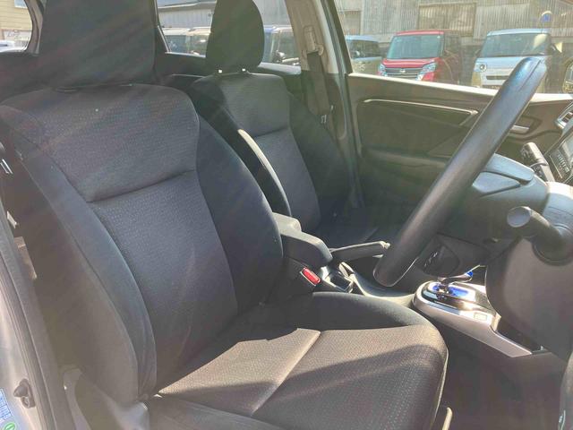 フィットハイブリッドＦパッケージ２ＷＤ　７段ＡＴ　ハイブリッド　ドライブレコーダー付き　ＥＴＣ付き　プッシュボタンスタート（福島県）の中古車