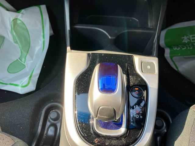 フィットハイブリッドＦパッケージ２ＷＤ　７段ＡＴ　ハイブリッド　ドライブレコーダー付き　ＥＴＣ付き　プッシュボタンスタート（福島県）の中古車
