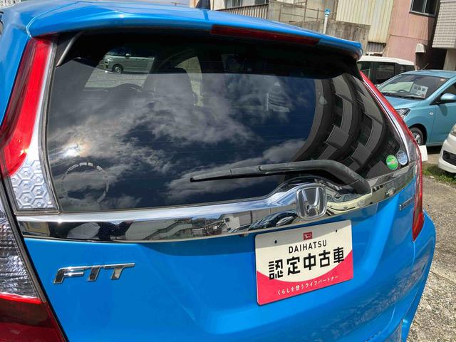 フィットハイブリッドFパッケージハイブリッド 2WD 1500CC 7段AT ナビ付 バックカメラ プッシュボタンスタート ドライブレコーダー付き ETC付き クルーズコントロール 運転席・助手席SRSエアバッグ(福島県)の中古車