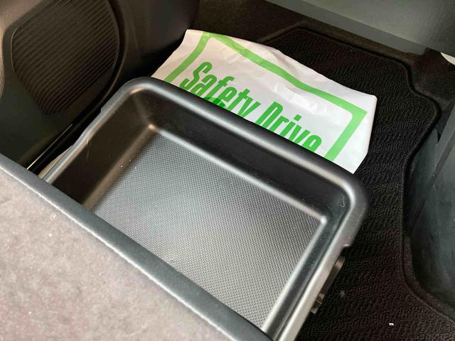 トールカスタムＧ　ＳＡII２ＷＤ　ＣＶＴ　１０００ＣＣ　パノラマモニター　ナビ付き　スマートアシストＩＩ　プッシュボタンスタート　両側電動スライドドア　アイドリングストップ　クルーズコントロール　フォグランプ（福島県）の中古車