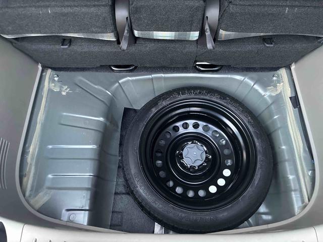 キューブ１５Ｘ　Ｖセレクション４ＷＤ　ＡＴ　アイドリングストップ　電動格納ミラー　オートエアコン　　広々空間　たくさんの収納　オートライト（福島県）の中古車