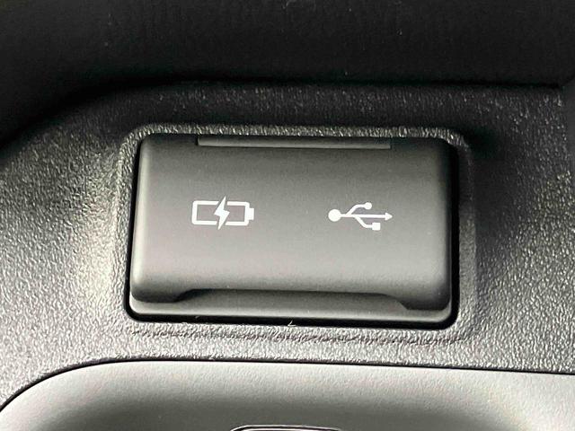 シエンタハイブリッドＺワンオーナ　禁煙　エアバック　キーレスエントリー　ナビＴＶ　整備記録簿　ＥＴＣ車載器　スマートキー　ＡＢＳ（宮城県）の中古車