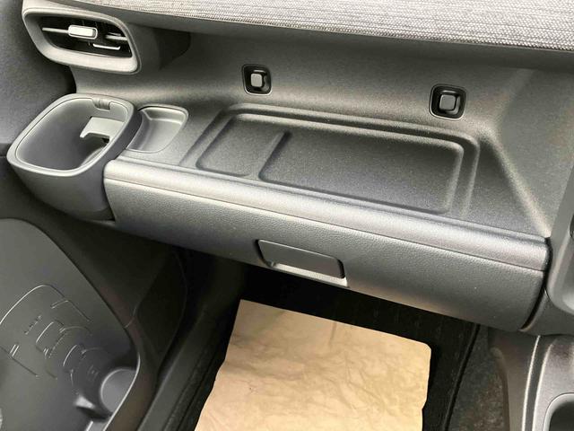 シエンタハイブリッドＺワンオーナ　禁煙　エアバック　キーレスエントリー　ナビＴＶ　整備記録簿　ＥＴＣ車載器　スマートキー　ＡＢＳ（宮城県）の中古車