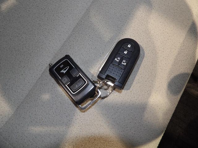 ムーヴキャンバスＧメイクアップリミテッド　ＳＡIIIスマートアシスト３　４ＷＤ　両側パワースライドドア　ＬＥＤヘッドライト　パノラマモニター対応カメラ　シートヒーター　置き楽ボックス　純正１４インチホイール　キーフリー　プッシュボタンスタート（岩手県）の中古車