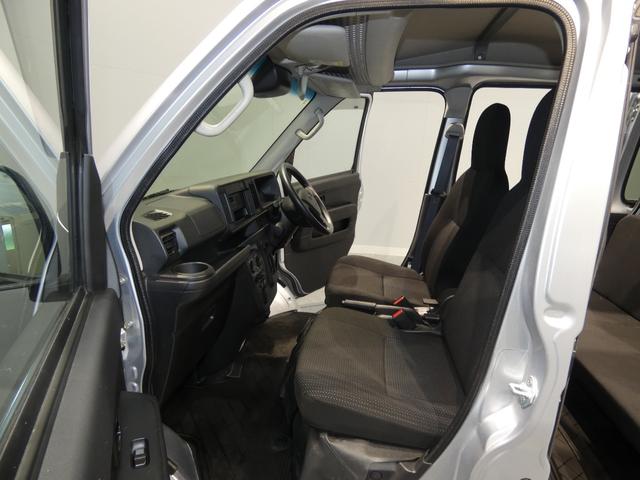 ハイゼットカーゴデラックスＳＡIII４ＷＤ　スマートアシスト　キーレス　　ＡＴ　マニュアルエアコン　ラジオ　パワステ（岩手県）の中古車