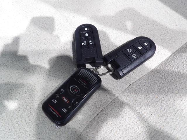 ムーヴキャンバスＸリミテッドメイクアップ　ＳＡII４ＷＤ　衝突回避支援システムＳＡＩＩ　両側パワースライドドア　フルオートエアコン　プッシュボタンスタート　置き楽ボックス　ステアリングスイッチ　アイドリングストップ（岩手県）の中古車