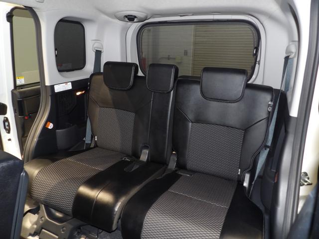 トールカスタムＧ４ＷＤ　大型ナビ　バックカメラ　純正エンジンスターター　両側パワースライドドア　スマートアシスト　クルーズコントロール　ＬＥＤヘッドライト（岩手県）の中古車