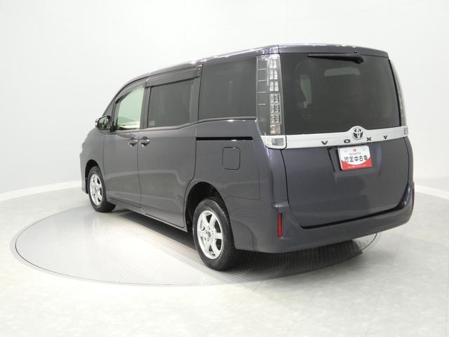 ヴォクシーＸ４ＷＤ　７人乗り　社外ナビ　ＥＴＣ　左側パワースライドドア　リヤオートエアコン　寒冷地仕様　アイドリングストップ（岩手県）の中古車