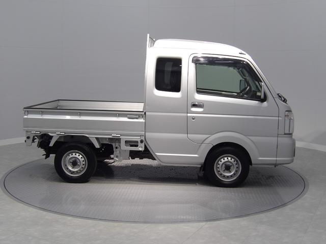 スーパーキャリイＸ４ＷＤ　５ＭＴ　　リクライニングシート　　フォグランプ　キーレス　パワーウィンドウ　運転席助手席エアバッグ　ＡＢＳ　オーバーヘッドシェルフ　作業灯　背面収納スペース（岩手県）の中古車