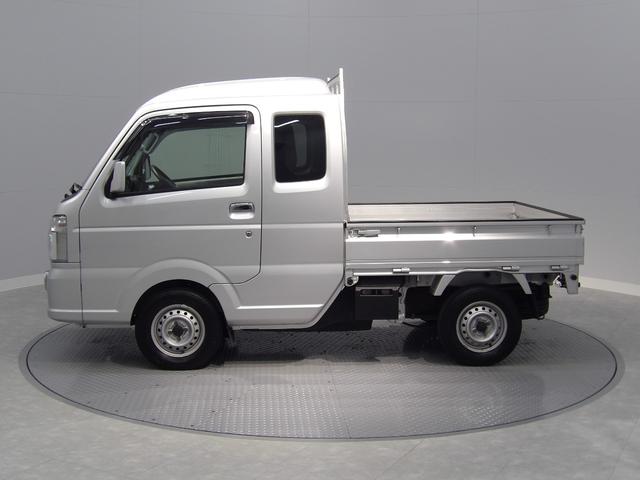 スーパーキャリイＸ４ＷＤ　５ＭＴ　　リクライニングシート　　フォグランプ　キーレス　パワーウィンドウ　運転席助手席エアバッグ　ＡＢＳ　オーバーヘッドシェルフ　作業灯　背面収納スペース（岩手県）の中古車