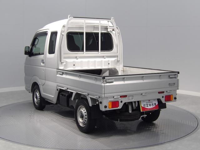 スーパーキャリイＸ４ＷＤ　５ＭＴ　　リクライニングシート　　フォグランプ　キーレス　パワーウィンドウ　運転席助手席エアバッグ　ＡＢＳ　オーバーヘッドシェルフ　作業灯　背面収納スペース（岩手県）の中古車