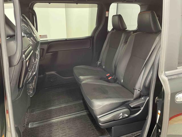 ノアＳｉ　ダブルバイビーII（宮城県）の中古車