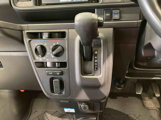 ハイゼットカーゴクルーズSAIIIナビ 下回り防錆済み キーレス アルミ 4WD ABS(青森県)の中古車