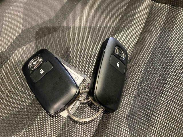 タフトXナビ スカイフィールトップ パワーウィンドウ オートマチックハイビーム 下回り防錆済み スマートキー プッシュスタート キーフリー 4WD エアバッグ ABS(青森県)の中古車