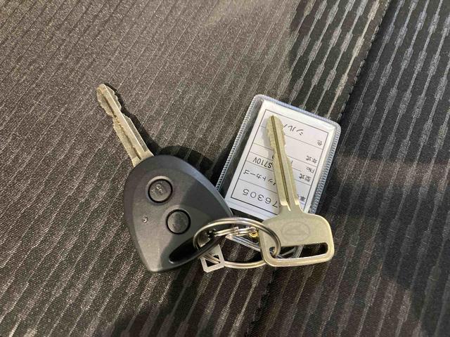 ハイゼットカーゴＤＸ下回り防錆済み　両側スライドドア　４ＷＤ　キーレス　ＡＢＳ　エアバッグ（青森県）の中古車