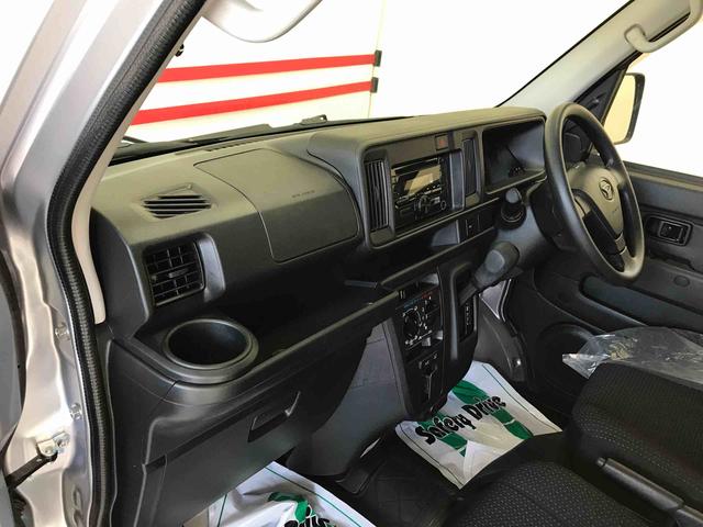 ハイゼットカーゴデラックス　ＳＡIIIパートタイム４ＷＤ　純正ＣＤ　マニュアルエアコン　キーレスエントリー　前席パワーウィンドウ　アイドリングストップ　オートライト　ＬＥＤヘッドライト（秋田県）の中古車