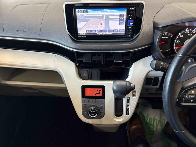 ムーヴＸリミテッドII　ＳＡIII４ＷＤ　純正ナビ　ＬＥＤヘッドライト　オートエアコン／ライト／ハイビーム／電動格納ドアミラー　運転席シートヒーター　チルトステアリング　運転席シートリフター　キーフリーシステム　バックカメラ（秋田県）の中古車