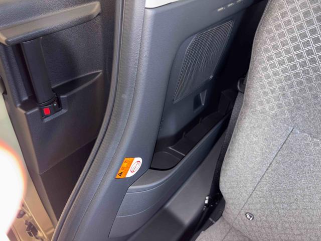 タントＬＬＥＤヘッドライト　キーフリーシステム　コーナーセンサー　オートライト／エアコン／ハイビーム／電動格納ドアミラー　スマートアシスト（予防安全装置）　ＶＳＣ（横滑り防止機能）（秋田県）の中古車