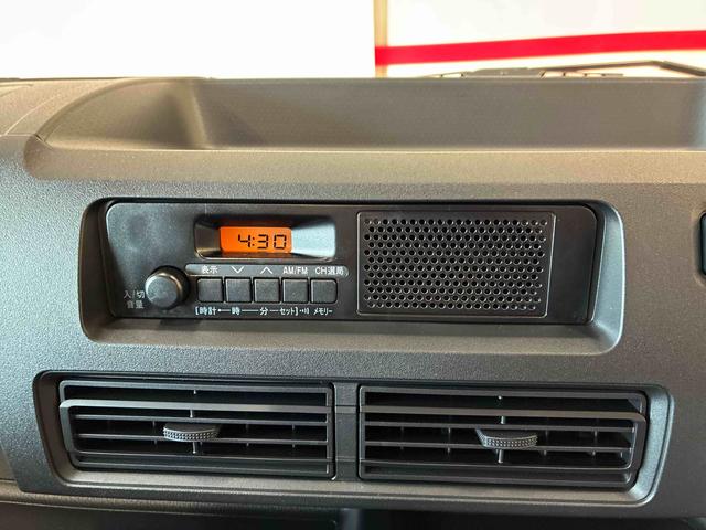 ハイゼットトラックスタンダード　農用スペシャル電子制御式４ＷＤ　スマアシ（衝突安全防止機能）　純正ＡＭＦＭチューナー　マニュアルエアコン　オートライト　ハロゲンヘッドランプ　荷台灯　リヤ４枚リーフスプリング　デュアルエアバッグ　コーナーセンサー（秋田県）の中古車