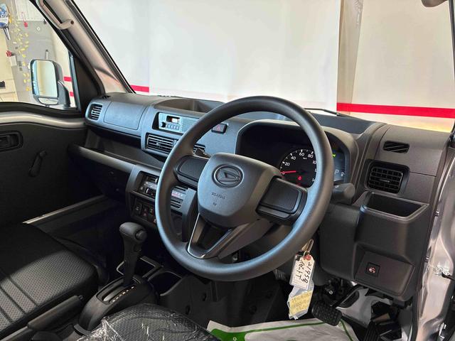 ハイゼットトラックスタンダード　農用スペシャル電子制御式４ＷＤ　スマアシ（衝突安全防止機能）　純正ＡＭＦＭチューナー　マニュアルエアコン　オートライト　ハロゲンヘッドランプ　荷台灯　リヤ４枚リーフスプリング　デュアルエアバッグ　コーナーセンサー（秋田県）の中古車