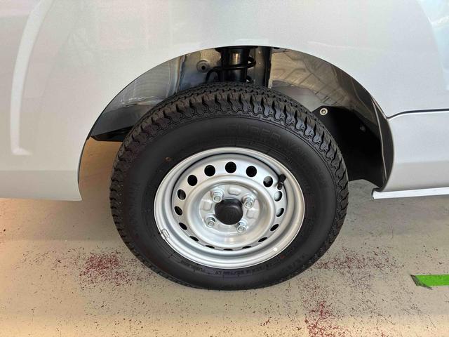 ハイゼットトラックスタンダード　農用スペシャル電子制御式４ＷＤ　スマアシ（衝突安全防止機能）　純正ＡＭＦＭチューナー　マニュアルエアコン　オートライト　ハロゲンヘッドランプ　荷台灯　リヤ４枚リーフスプリング　デュアルエアバッグ　コーナーセンサー（秋田県）の中古車