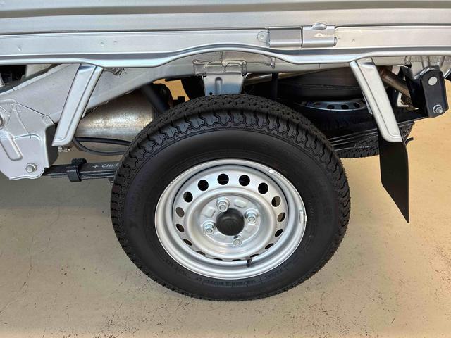 ハイゼットトラックスタンダード　農用スペシャル電子制御式４ＷＤ　スマアシ（衝突安全防止機能）　純正ＡＭＦＭチューナー　マニュアルエアコン　オートライト　ハロゲンヘッドランプ　荷台灯　リヤ４枚リーフスプリング　デュアルエアバッグ　コーナーセンサー（秋田県）の中古車