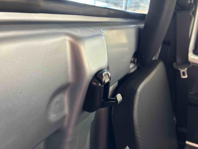 ハイゼットトラックスタンダード　農用スペシャル電子制御式４ＷＤ　スマアシ（衝突安全防止機能）　純正ＡＭＦＭチューナー　マニュアルエアコン　オートライト　ハロゲンヘッドランプ　荷台灯　リヤ４枚リーフスプリング　デュアルエアバッグ　コーナーセンサー（秋田県）の中古車
