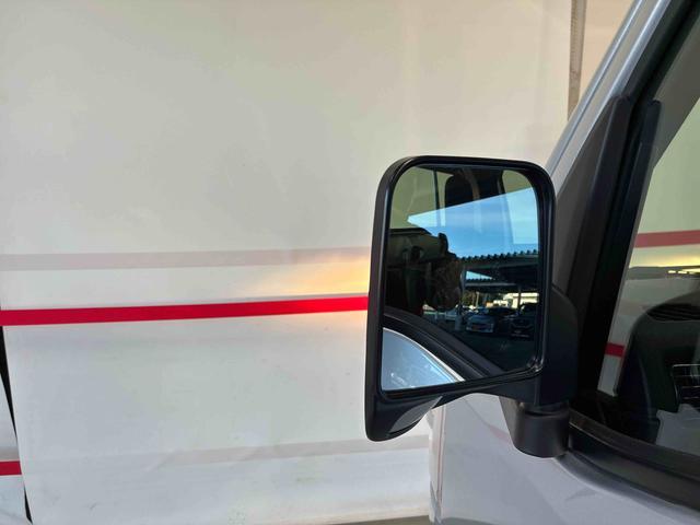 ハイゼットトラックスタンダード　農用スペシャル電子制御式４ＷＤ　スマアシ（衝突安全防止機能）　純正ＡＭＦＭチューナー　マニュアルエアコン　オートライト　ハロゲンヘッドランプ　荷台灯　リヤ４枚リーフスプリング　デュアルエアバッグ　コーナーセンサー（秋田県）の中古車