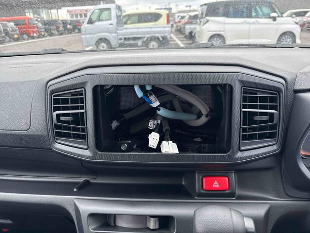 ミライースＬ　ＳＡIII４ＷＤ　オーディオレス　オートライト／ハイビーム　ハロゲンヘッドライト　キーレスエントリー　コーナーセンサー　マニュアルエアコン　ＶＳＣ（横滑り防止機能）　スマートアシスト（予防安全装置）（秋田県）の中古車