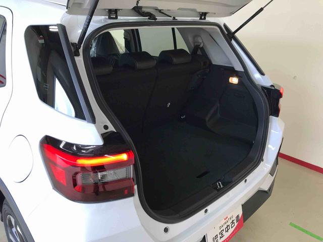 ロッキープレミアムＧ　ＨＥＶ純正ナビ　オートエアコン／ライト　ＬＥＤヘッドライト／フォグランプ　クルーズコントロール　リヤフォグランプ　ＥＴＣ　ドライブレコーダー　運転席・助手席シートヒーター　チルトステアリング（秋田県）の中古車
