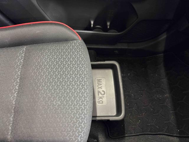 ロッキーＧ純正ナビ　クルーズコントロール　ＬＥＤヘッドライト／フォグランプ　オートエアコン／ライト／ハイビーム／電動格納ドアミラー　ＥＴＣ　ドライブレコーダー　バックフォグランプ　フロントシールドディアイサー（秋田県）の中古車