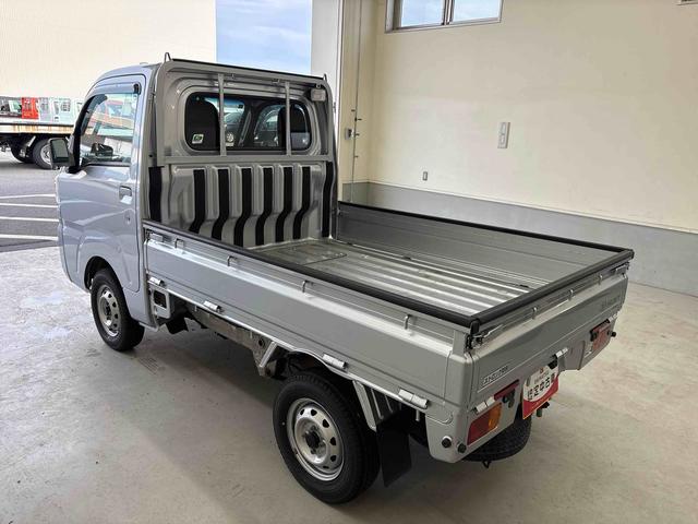 ハイゼットトラックエクストラＳＡIIIｔパートタイム４ＷＤ　純正ＣＤ　ＬＥＤヘッドライト／フォグランプ　キーレスエントリー　コーナーセンサー　荷台作業灯　マニュアルエアコン　オートライト　ストロング防錆　リヤ４枚リーフスプリング（秋田県）の中古車