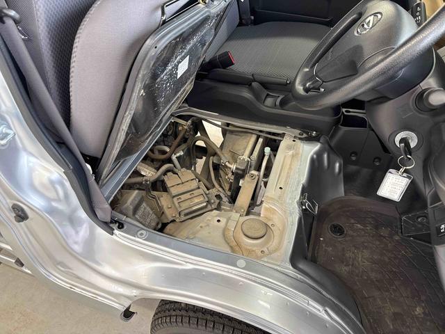 ハイゼットトラックエクストラＳＡIIIｔパートタイム４ＷＤ　純正ＣＤ　ＬＥＤヘッドライト／フォグランプ　キーレスエントリー　コーナーセンサー　荷台作業灯　マニュアルエアコン　オートライト　ストロング防錆　リヤ４枚リーフスプリング（秋田県）の中古車