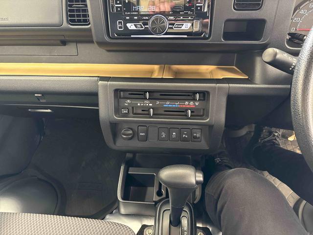 ハイゼットトラックエクストラＳＡIIIｔパートタイム４ＷＤ　純正ＣＤ　ＬＥＤヘッドライト／フォグランプ　キーレスエントリー　コーナーセンサー　荷台作業灯　マニュアルエアコン　オートライト　ストロング防錆　リヤ４枚リーフスプリング（秋田県）の中古車